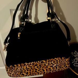 Canvas Bag Carry on Tote with Shoe Compartment and Luggage Sleeve Leopard-Black